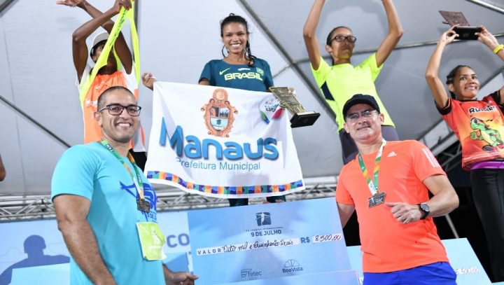 Leia mais sobre o artigo Em Boa Vista, David Almeida divulga Maratona de Manaus