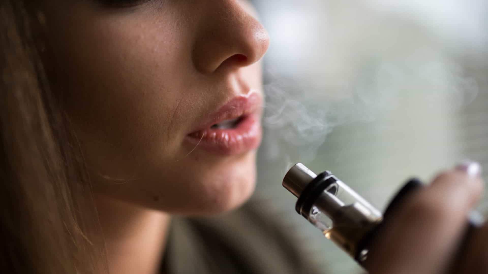 No momento, você está visualizando Após proibição da Anvisa, prefeitura de Manaus alerta sobre perigos do cigarro eletrônico