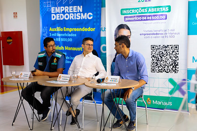 No momento, você está visualizando Prefeito David Almeida lança ‘Auxílio Empreendedor 2022’ e ‘English Manaus’ para trabalhadores afetados pela pandemia