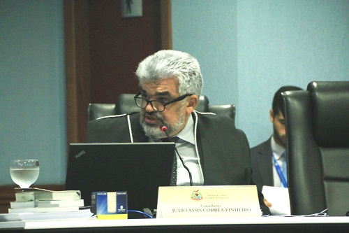 No momento, você está visualizando Conselheiro do TCE-AM palestra no Tribunal de Contas de Portugal em setembro