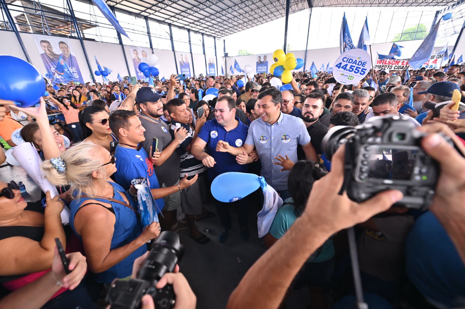 No momento, você está visualizando Roberto Cidade reúne multidão em lançamento de campanha à reeleição para Assembleia Legislativa