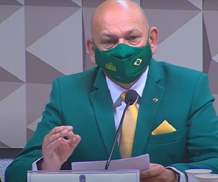 No momento, você está visualizando ‘Velho da Havan’ ameaça deixar Brasil caso Lula vença eleição