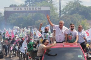 Leia mais sobre o artigo Campanha de Amazonino é abraçada por moradores de Itacoatiara