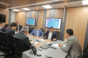 Leia mais sobre o artigo Wilson Lima reúne com ministro de Infraestrutura para dar agilidade na concessão de licenças das obras de recuperação da BR-319