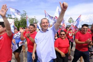 Leia mais sobre o artigo Pesquisa reafirma liderança de Omar para o Senado do Amazonas