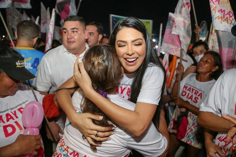 No momento, você está visualizando Mayra Dias é oficializada candidata a deputada estadual