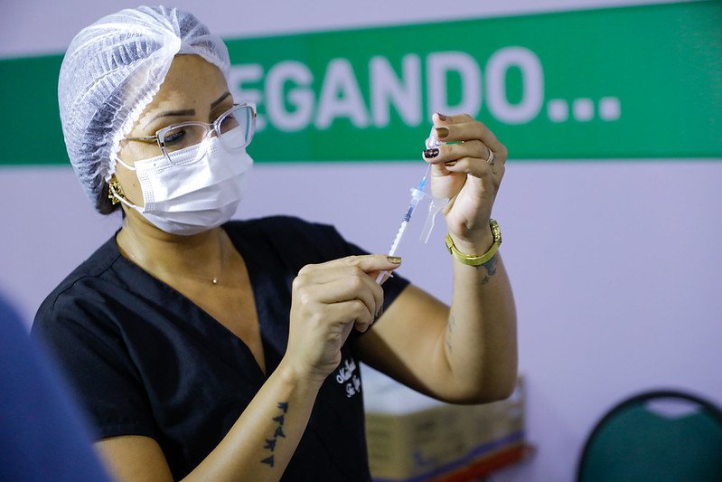 No momento, você está visualizando Prefeitura divulga total de vacinas aplicadas contra a Covid-19 em Manaus até esta quarta-feira, 3/8