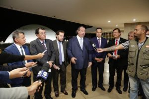 Leia mais sobre o artigo Senador Omar e bancada do Amazonas recorrem ao STF para suspender novo decreto que prejudica a Zona Franca