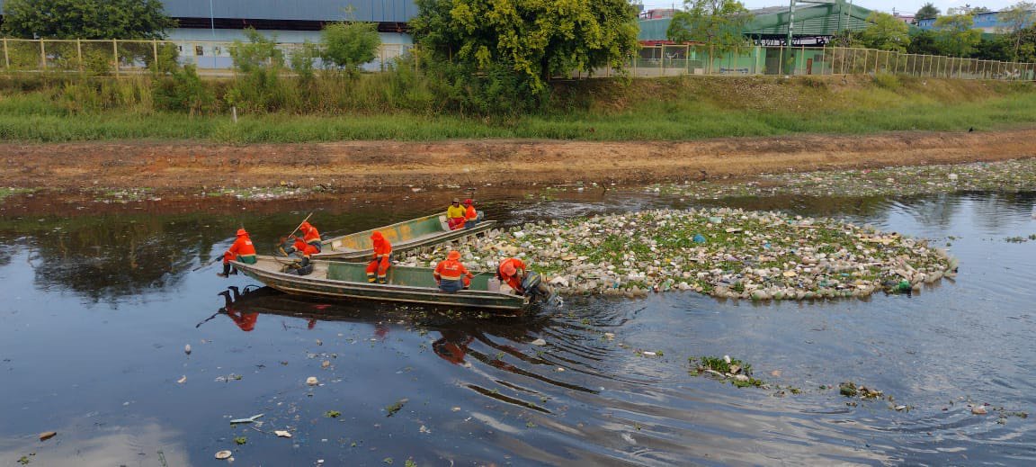 No momento, você está visualizando Prefeitura leva serviços de limpeza urbana para mais de 45 bairros de Manaus