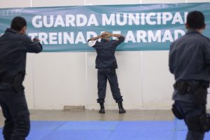 Leia mais sobre o artigo Guarda Municipal de Manaus recebe capacitação de abordagem e imobilização tática