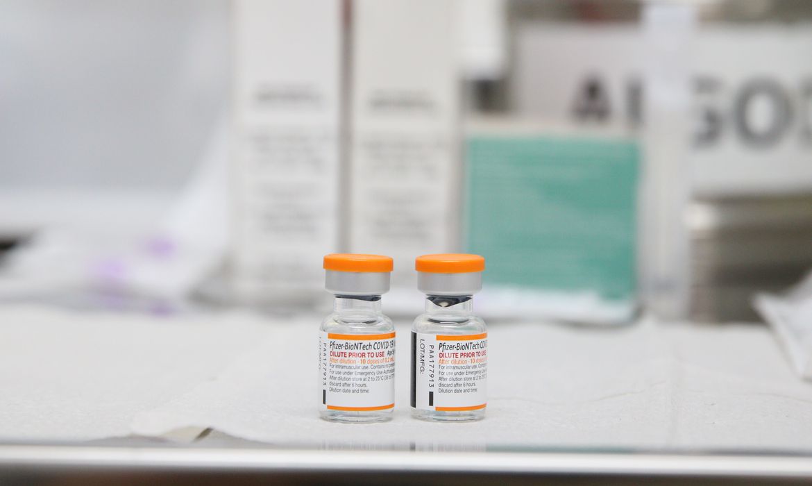 No momento, você está visualizando Vacina da Pfizer para crianças será liberada após aval de ministério