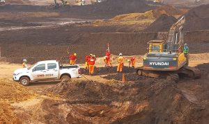 Leia mais sobre o artigo Bombeiros encontram crânio durante buscas em Brumadinho