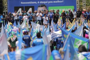 Leia mais sobre o artigo Wilson destaca que já destinou mais de R$ 284 milhões a Itacoatiara, em comício na cidade