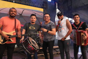 Leia mais sobre o artigo Artistas locais abrem primeira noite do palco Caboquinho e mostram representatividade cultural