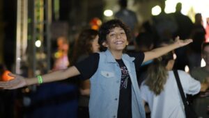 Leia mais sobre o artigo Ex-The Voice Kids, David Lucas se apresentou no #SouManaus Passo a Paço para uma plateia de fãs