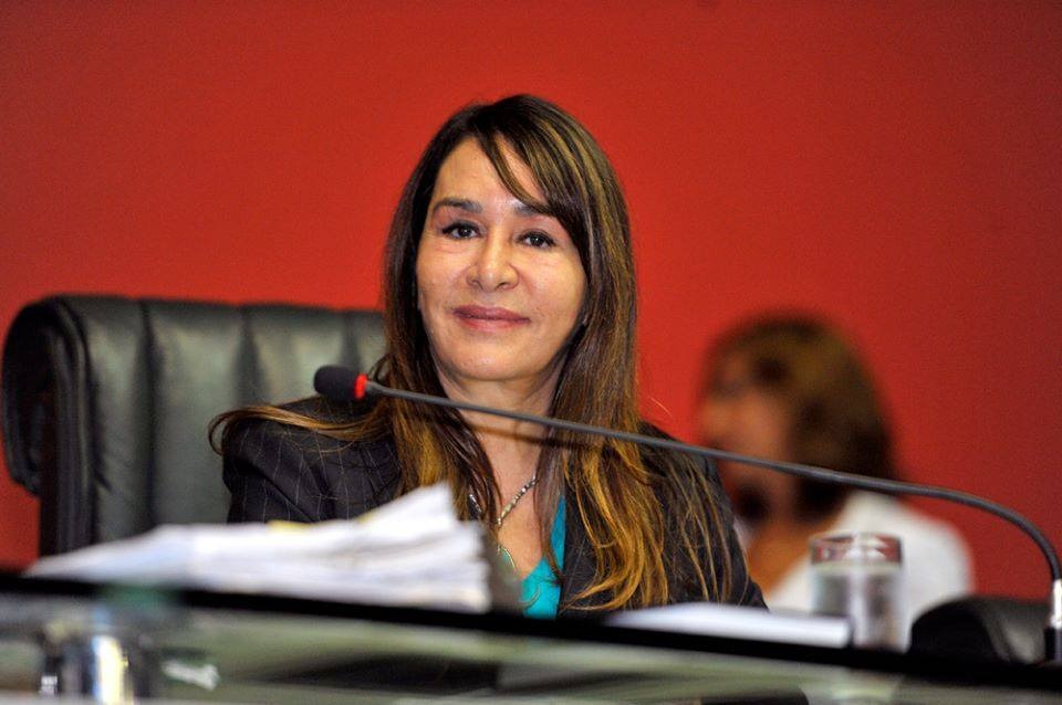 No momento, você está visualizando Vera Castelo Branco renuncia candidatura de vice-governadora