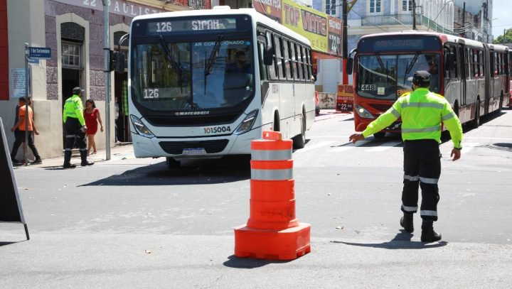 No momento, você está visualizando Prefeitura disponibiliza linhas de ônibus para atender ‘#SouManaus Passo a Paço 2022’