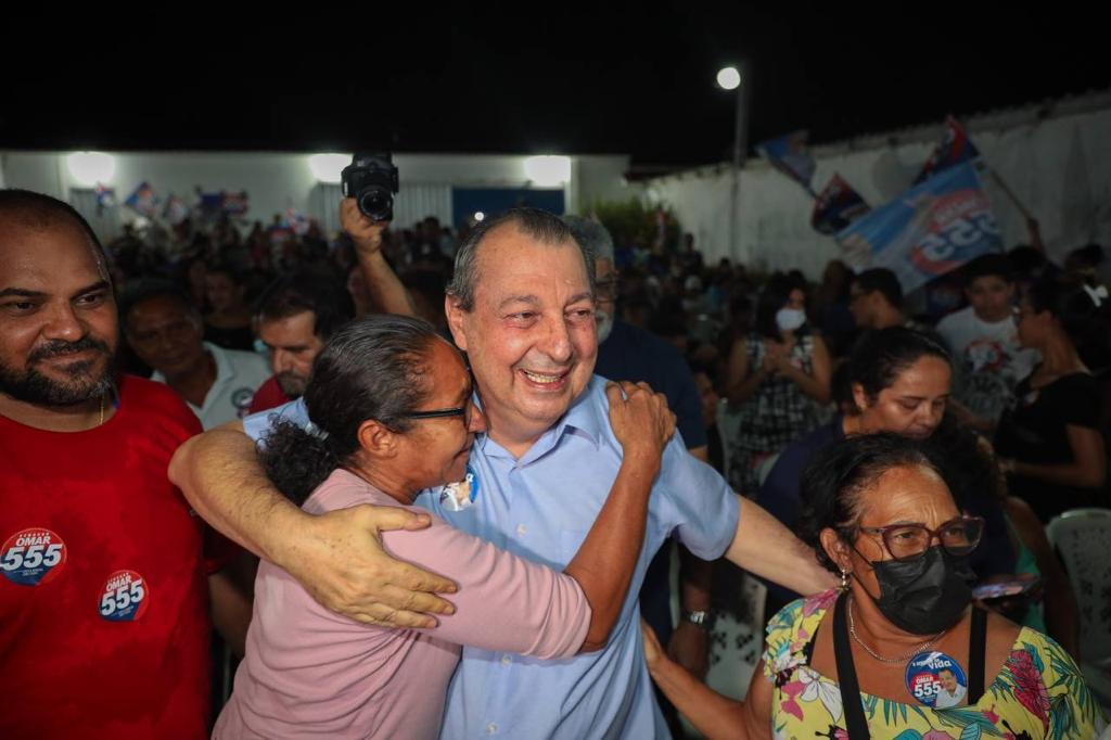 No momento, você está visualizando Nova pesquisa nacional reafirma liderança de Omar para o Senado do Amazonas