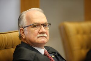 Leia mais sobre o artigo Ministro Fachin suspende decretos da Presidência que flexibilizam compra e porte de armas