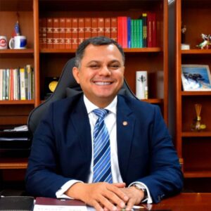 Leia mais sobre o artigo Alberto Rodrigues é reconduzido ao cargo de Procurador-Geral de Justiça do Amazonas