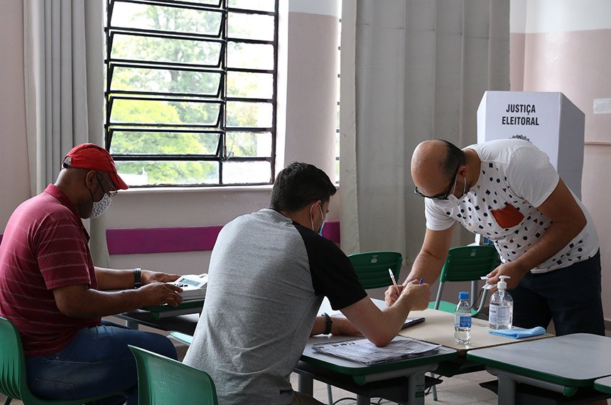 No momento, você está visualizando Consulta ao local de votação pode ser feita por meio do site do TSE ou de aplicativos da Justiça Eleitoral