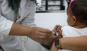Leia mais sobre o artigo País recebe vacinas contra covid-19 para crianças de 6 meses a 3 anos