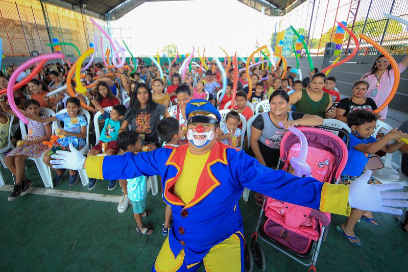 No momento, você está visualizando Prefeitura de Manaus leva o projeto Circo na Escola para a zona norte da capital
