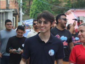 Leia mais sobre o artigo Amom lidera em mais uma pesquisa para prefeito de Manaus