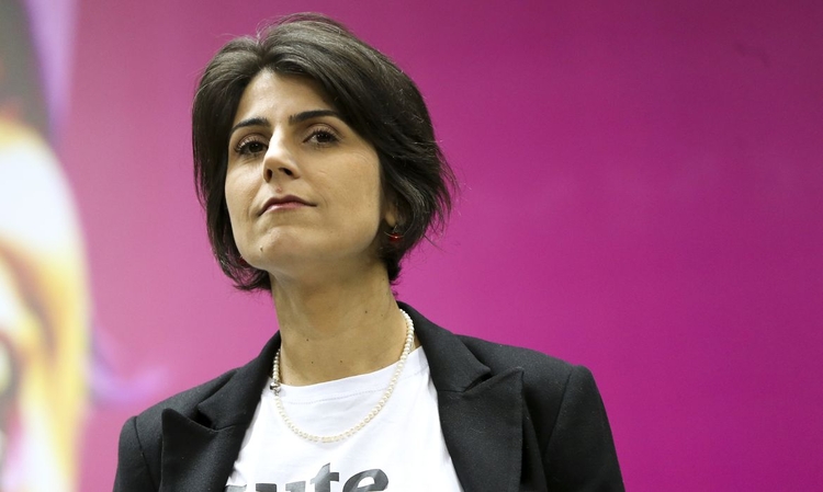 No momento, você está visualizando Ex-deputada Manuela d’Ávila consta como morta em cadastro do SUS