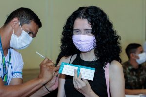 Leia mais sobre o artigo Vereadores em Manaus aprovam obrigatoriedade da apresentação da carteira de vacinação em matrícula