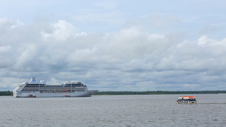 No momento, você está visualizando Navio com 1,2 mil turistas abre a ‘Temporada de Cruzeiros 2022/2023’ em Manaus