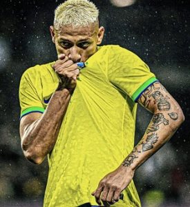 Leia mais sobre o artigo Richarlison decide e Brasil inicia Copa com vitória sobre a Sérvia