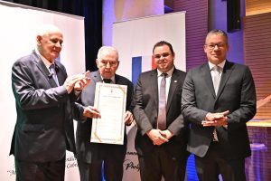 Leia mais sobre o artigo Roberto Cidade preside, no Rio de Janeiro, solenidade que homenageou o ex-ministro Bernardo Cabral