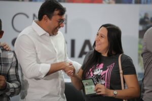 Leia mais sobre o artigo <strong>Wilson Lima anuncia convocação de 18 mil pessoas para a CNH Social</strong>