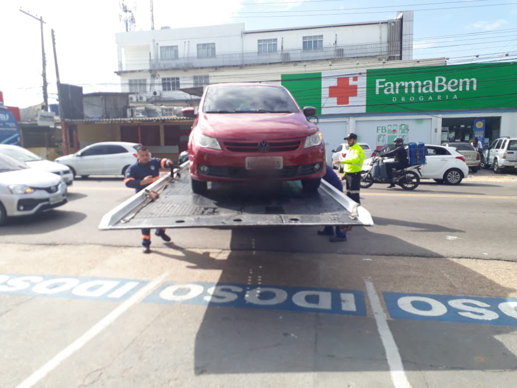 No momento, você está visualizando Prefeitura monitora estacionamento irregular em Manaus