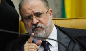 Leia mais sobre o artigo Jornalista Miriam Leitão sofre ataque machista do PGR Augusto Aras: ‘tem fetiche comigo’