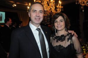 Leia mais sobre o artigo Morre esposa de ministro Luís Roberto Barroso, do STF