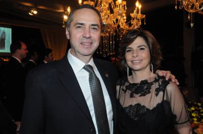 No momento, você está visualizando Morre esposa de ministro Luís Roberto Barroso, do STF