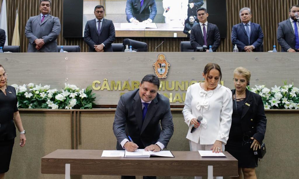 No momento, você está visualizando Câmara Municipal de Manaus esclarece dúvidas sobre sumiço do livro de posse da Casa