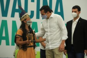 Leia mais sobre o artigo Após dois anos de vacina, Amazonas vê taxa de mortalidade por Covid-19 cair de 24,6 para 0,07 por 100 mil habitantes