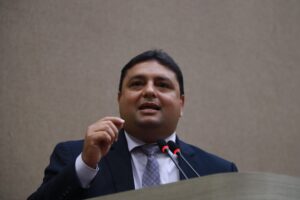 Leia mais sobre o artigo Caio André assume como prefeito de Manaus em exercício