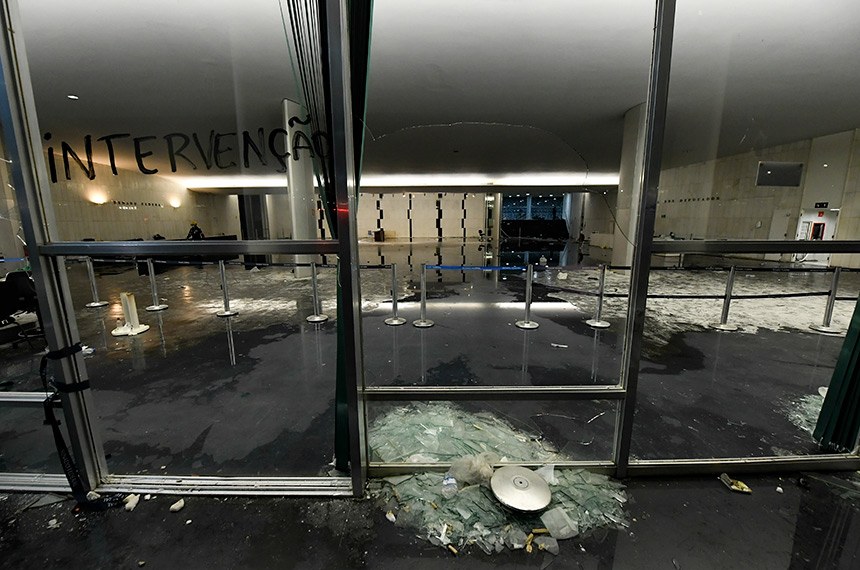 No momento, você está visualizando Senado calcula em R$ 4 milhões prejuízo causado por invasores golpistas