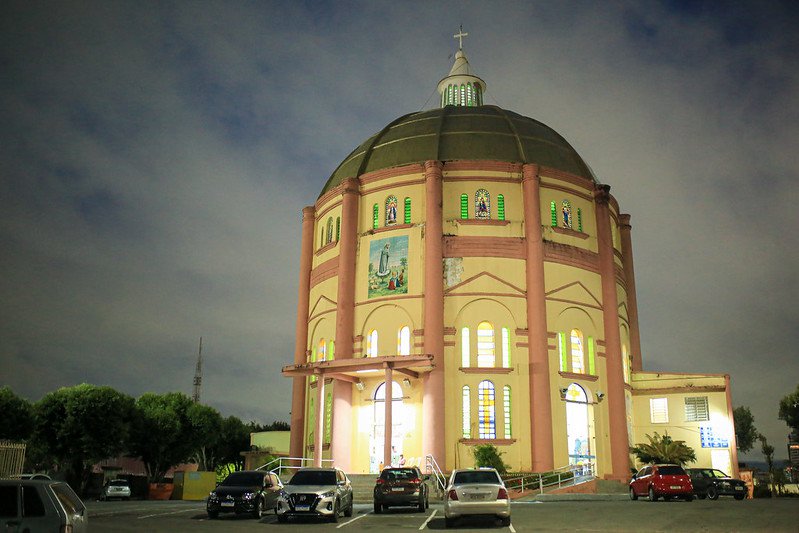No momento, você está visualizando Manaus comemora 139 anos da Praça 14 de Janeiro e show pirotécnico chama a atenção