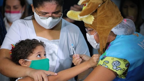 No momento, você está visualizando Amazonas recebe 22,8 mil doses de vacina contra a Covid-19 para crianças acima de 3 anos