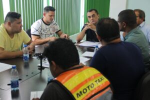 Leia mais sobre o artigo Prefeitura orienta motociclistas de app e garante que a prioridade é a segurança viária
