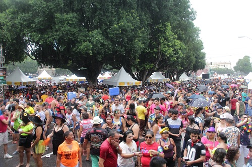 No momento, você está visualizando Nas ruas ou na avenida, confira opções para curtir a folia do Carnaval em Manaus