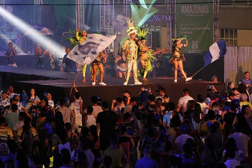 No momento, você está visualizando Mais de 10 mil pessoas participam da 1ª noite do Carnaboi em Manaus