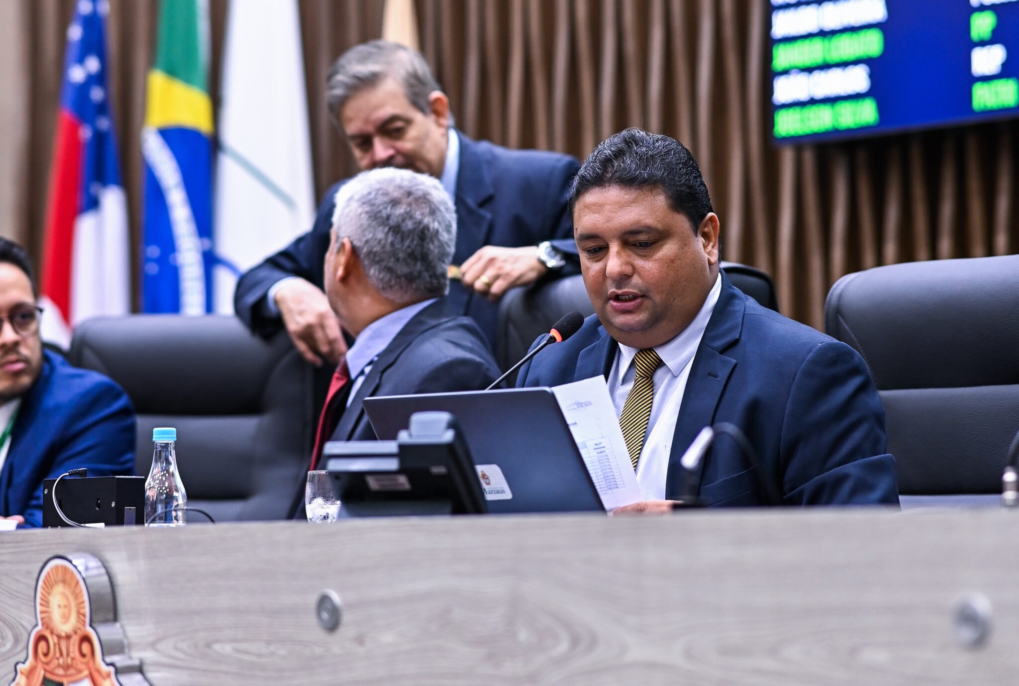 No momento, você está visualizando Projetos de Caio André beneficiam mulheres, pessoas em tratamento de câncer e com deficiência auditiva e visual