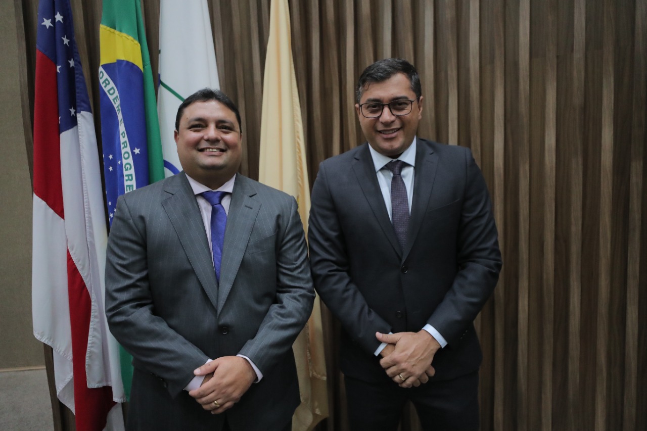 No momento, você está visualizando Câmara Municipal aprova ‘Medalha de Ouro Cidade de Manaus’ a Wilson Lima