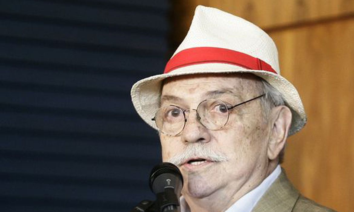 No momento, você está visualizando Aos 82 anos, morre o ator e diretor Antônio Pedro